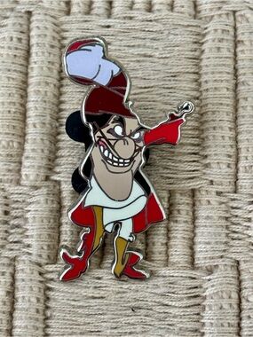 DISNEY 2018 Captain Hook Silhouette Pin